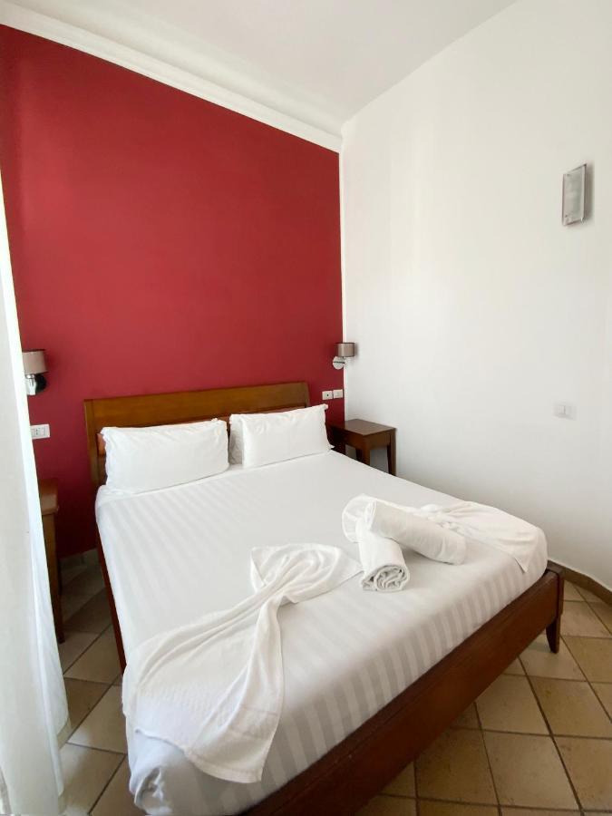 Colosseum Aparthotel 3*
