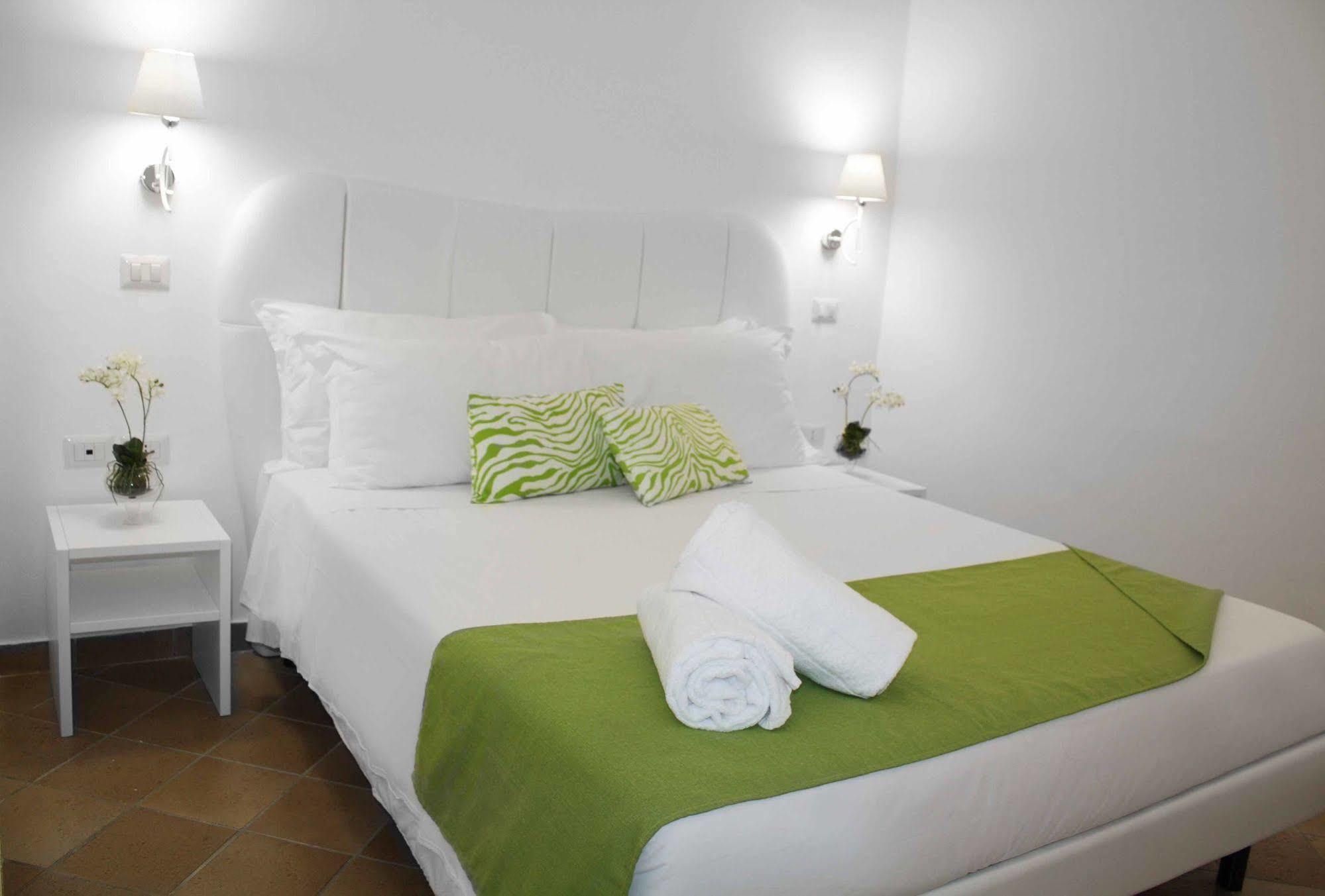 Colosseum Aparthotel 3*